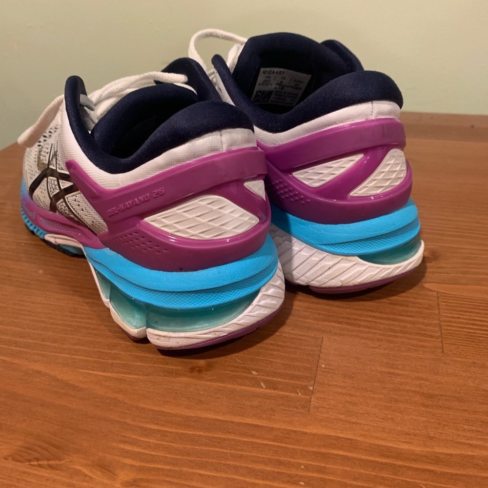 ASICS Like New! - Picture 2 of 3